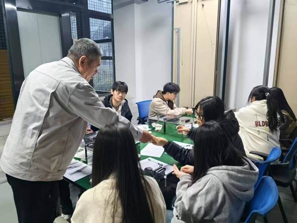 00a1445e4639712f29e3bceab4db17c